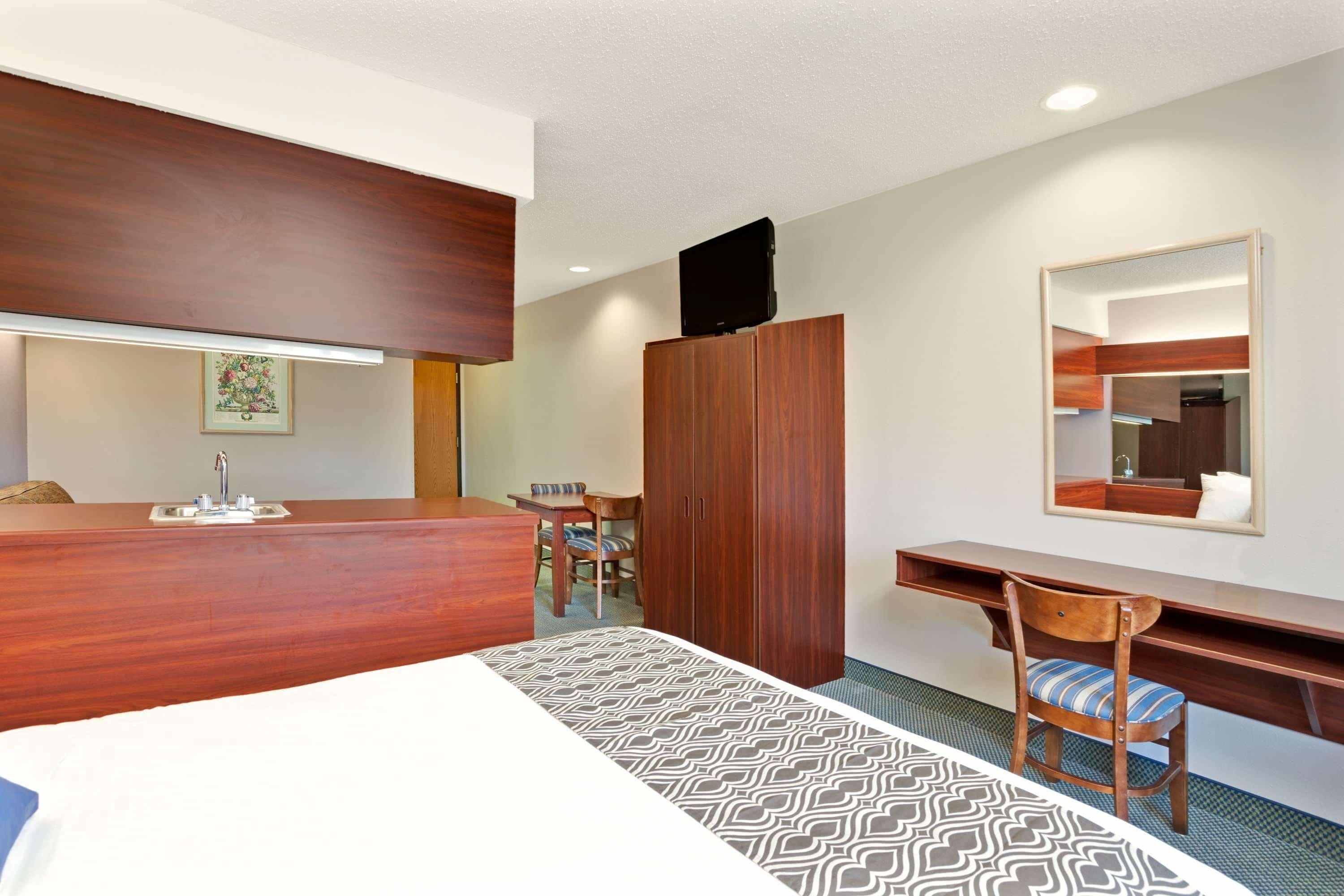 Microtel Inn & Suites By Wyndham Detroit Roseville Eksteriør billede